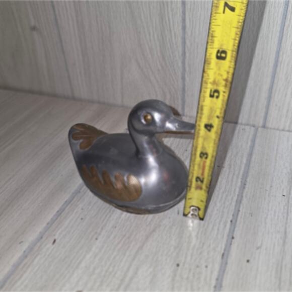 Vtg 1960s Pewter & Brass Duck Trinket Dish Bird Figurine Silver & Gold Jewlery - Picture 7 of 7